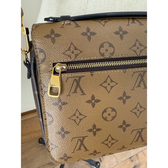 Louis Vuitton Pochette Meti Monogram Reverse Canvas MM Handbag Crossbody - Picture 6 of 12
